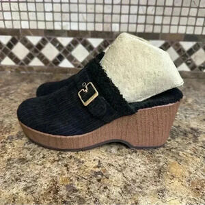 Dr Scholl's Ladies Black Slip-On Mules Pixie Clogs size  7 M Gold Buckle